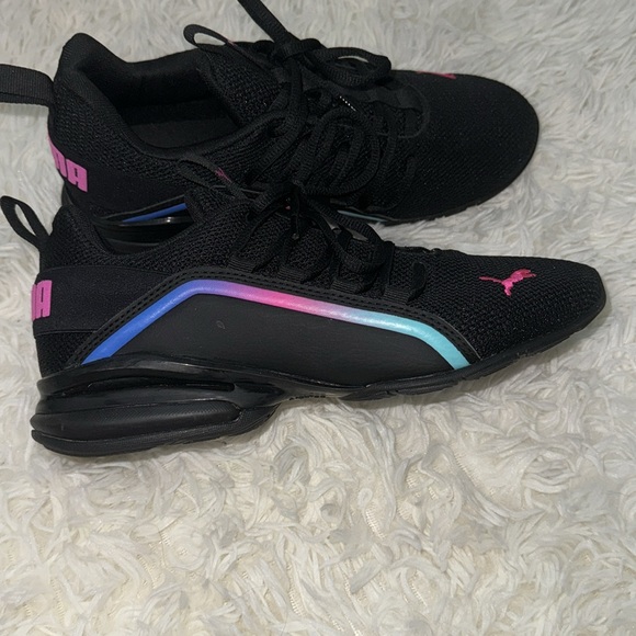 Pumas size 8.5 - Picture 5 of 5